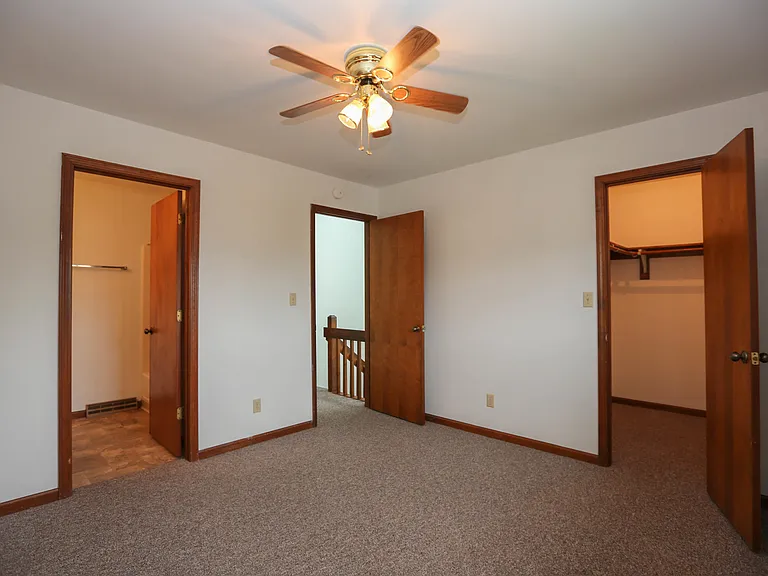439 Foxfire Dr — Photo 17
