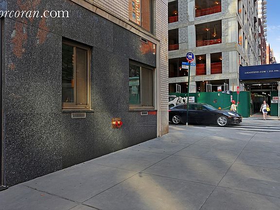 2nd image of 12 E End Ave