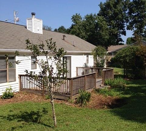 3rd image of 925 River Rock Dr