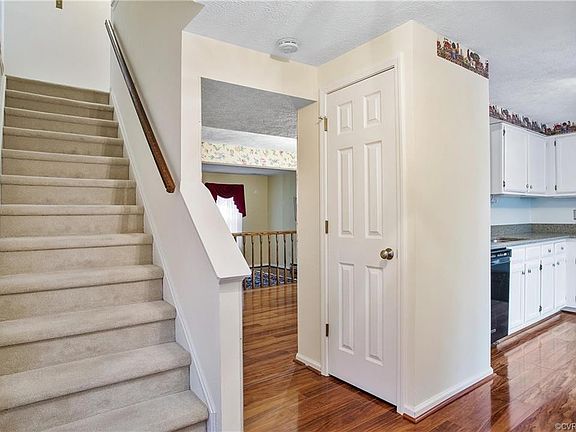 5th image of 1755 Robins Nest Ct