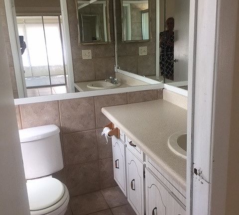 4th image of 1367 S Disston Ave