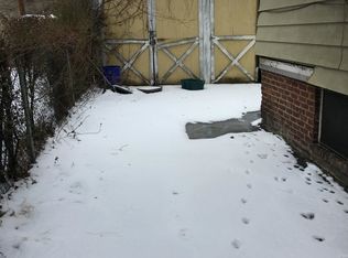 353 Leslie St, Newark, NJ 07112