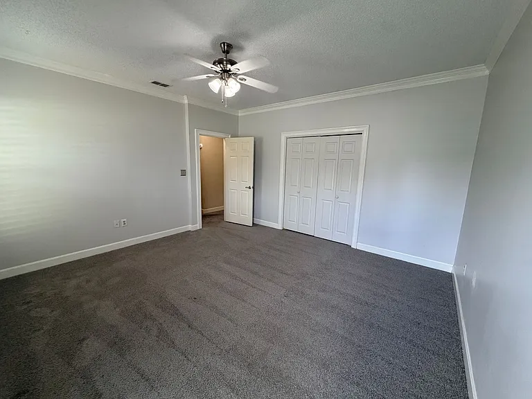 1009 Williamsburg Dr — Photo 24