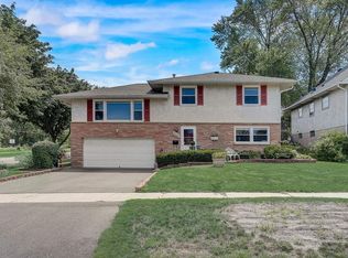 2256 Upper Afton Rd E, Saint Paul, MN 55119