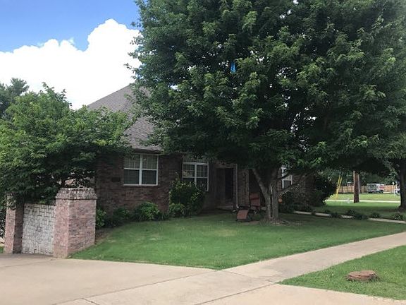 3rd image of 6420 W Mesa St