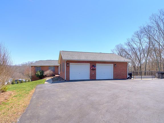 4th image of 6520 Hazelwood Dr