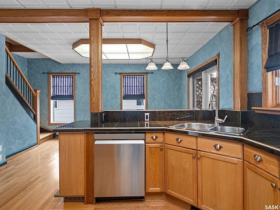 3rd image of 1027 4th Street E