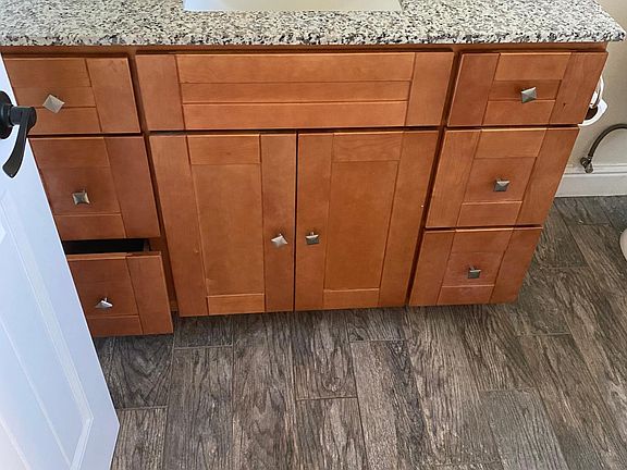 3rd image of 3385 Dryden Ave #2