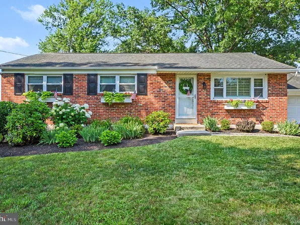 613 Lisa Rd, East Norriton, PA 19403