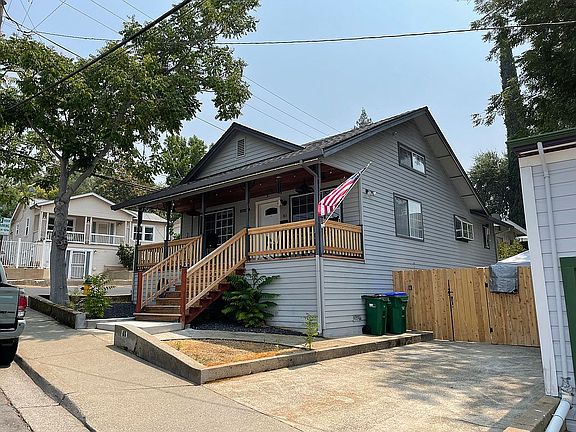 5th image of 45 E Church Ln