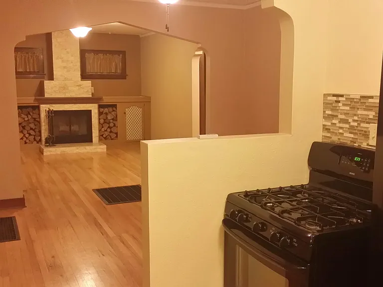 718 Miners Ave — Photo 6