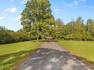806 Richardson Rd, Montague, ON K0G 1N0