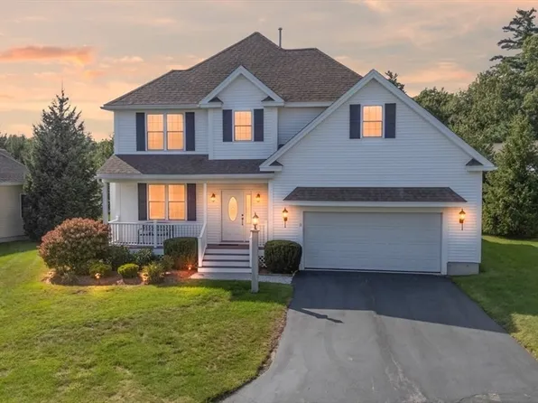 17 Stone Castle Dr Unit 17, Methuen, MA 01844