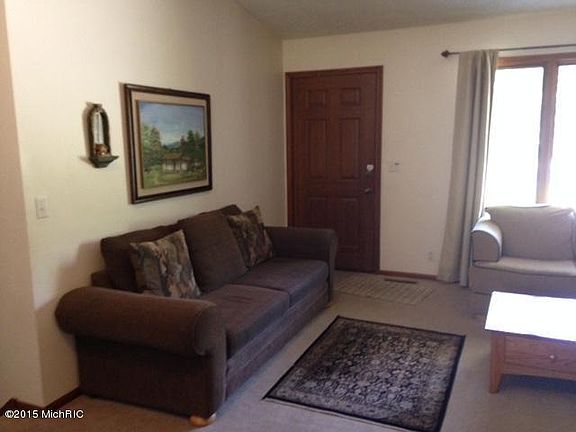 4th image of 148 Surry Oak Dr