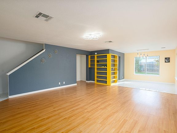 5th image of 20812 Pacers Gait Ln