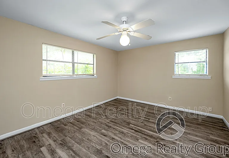 400 7th St E #1C — Photo 8