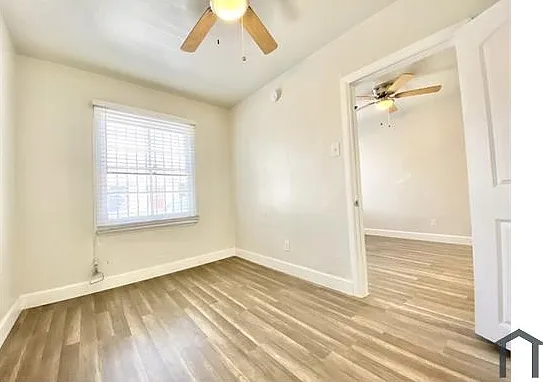10961 S Figueroa St #13 — Photo 6