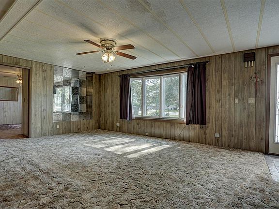 3rd image of 2746 Shady Creek Ln