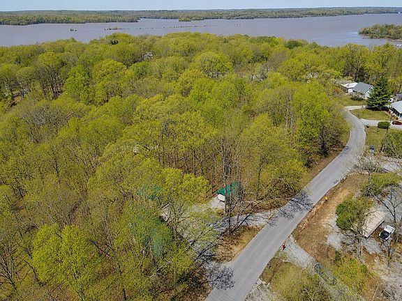 4th image of 1514 Goose Hollow Rd