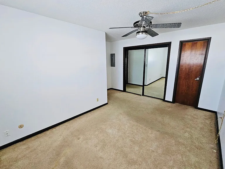 8333 Paso Del Norte Ct #MAIN — Photo 17