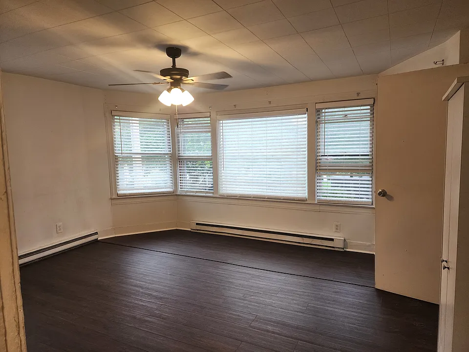 11 Tuthill Ave #2