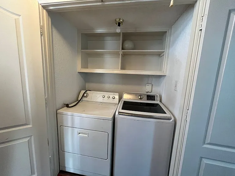 3051 Renaissance Ct — Photo 8