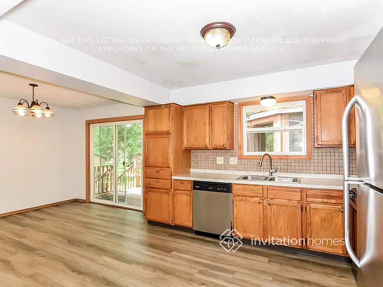 906 Ghostley Ln N — Photo 9