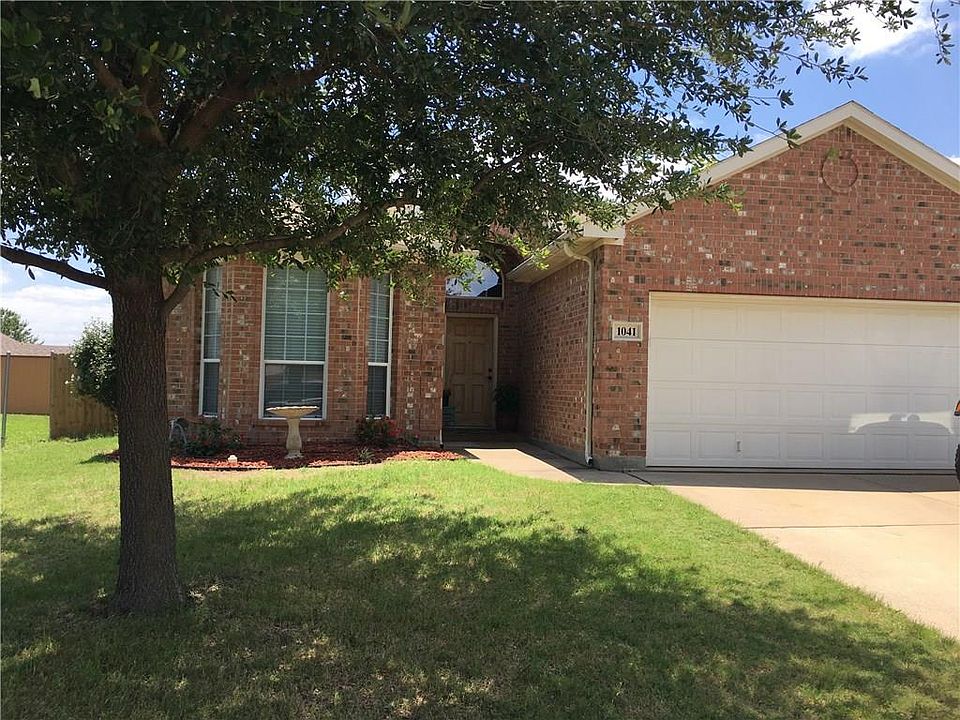 1st image of 1041 Aaron Dr