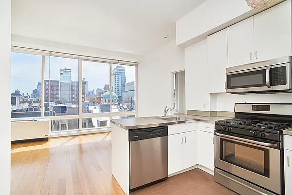 Rented by Living New York | media 13