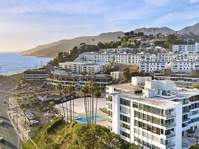 17366 W Sunset Blvd APT 102B, Pacific Palisades, CA, 90272
