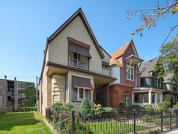 2nd image of 4140 S Lake Park Ave
