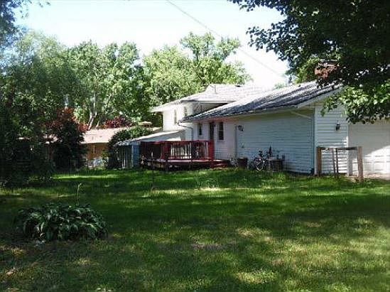 2nd image of 8308 Fairhill Dr NE