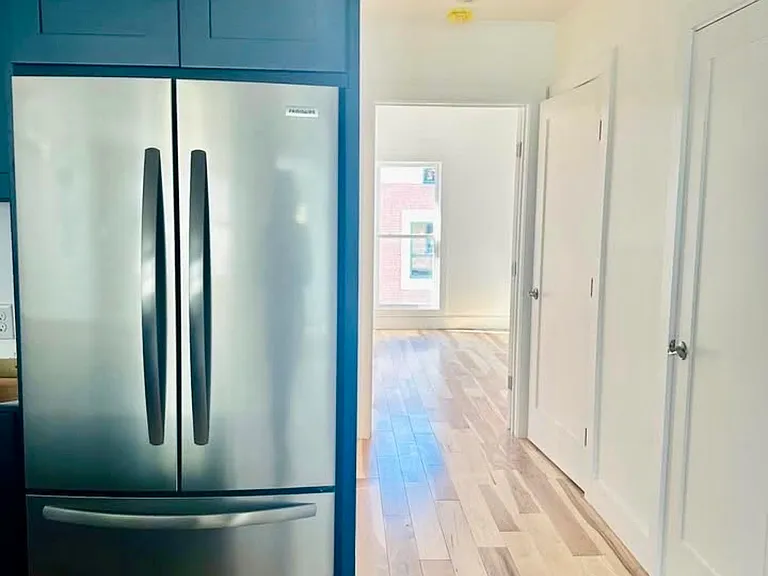 412 Main St #3 — Photo 5