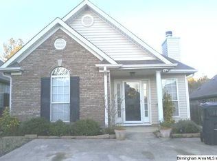 404 Camden Cove Cir, Calera, AL 35040
