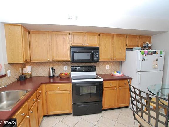 5th image of 971 Hillside Lake Ter #807