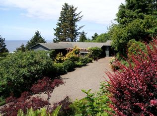 111 Greenhill Dr, Yachats, OR