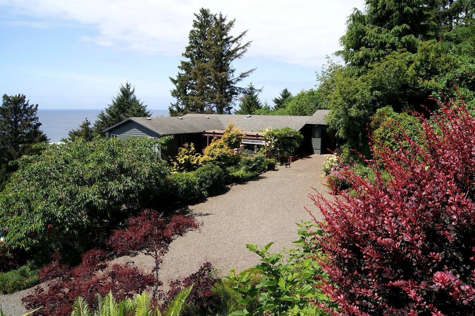 111 Greenhill Dr photo 1