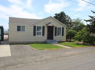 411 W Grandview Ave, Sunnyside, WA