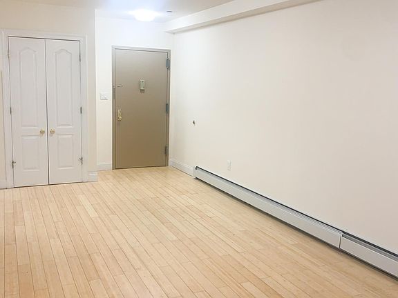 2nd image of 14133 Pershing Cres #3