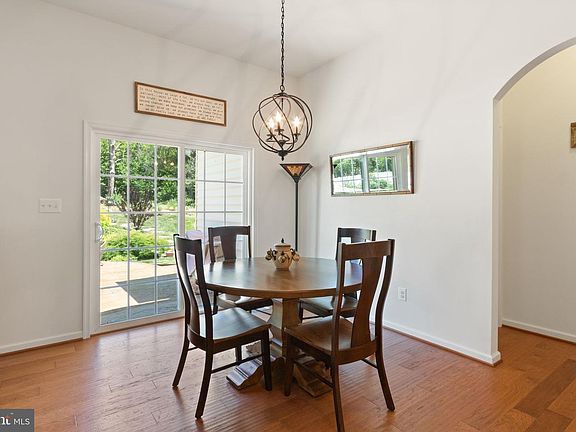 4th image of 26 Liberty Knolls Dr