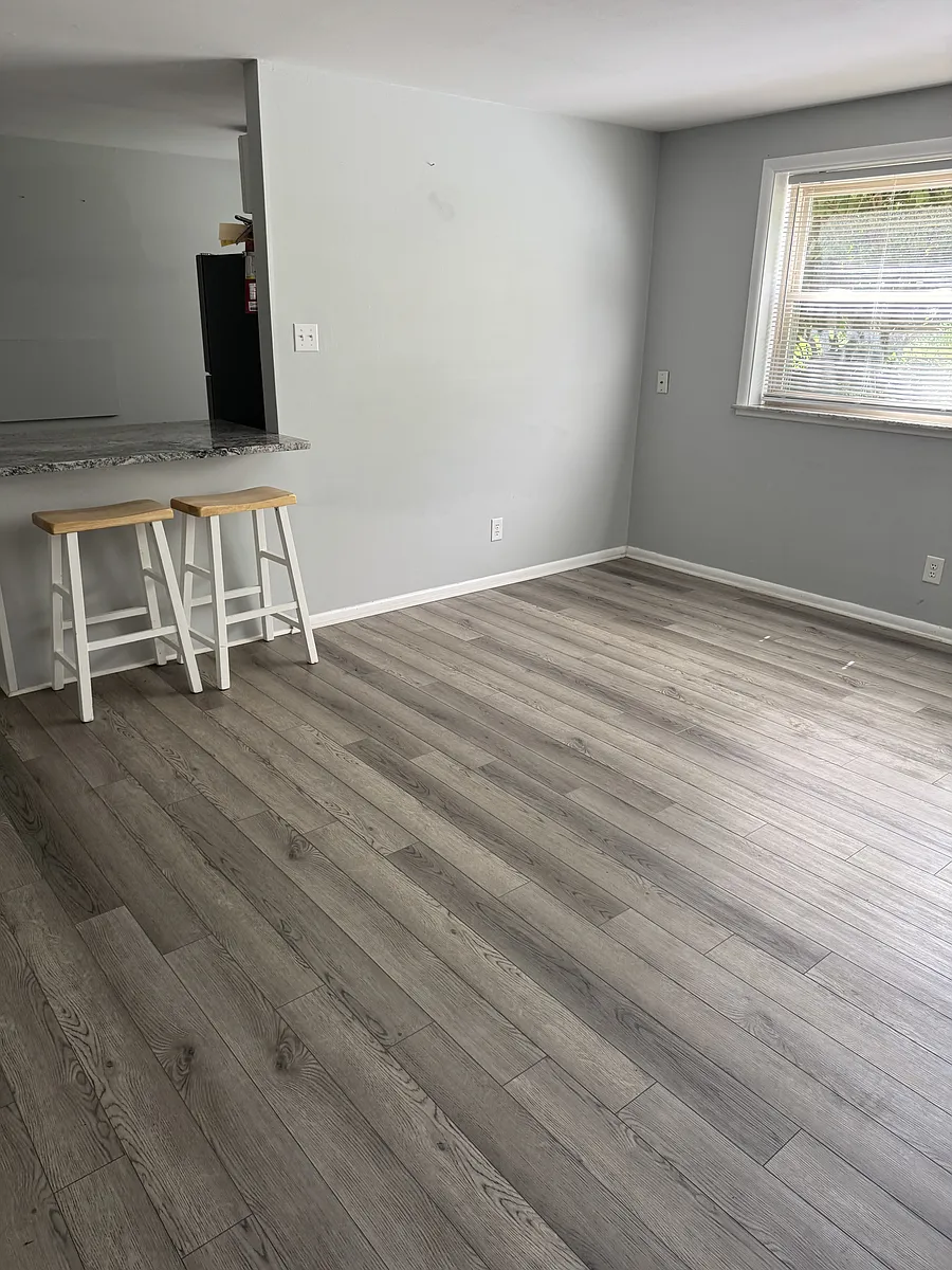 Building Photo - 6190 Guilford Ave #1