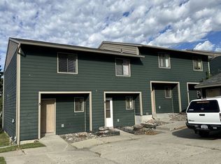 960 N 17th St APT 5, Billings, MT 59101
