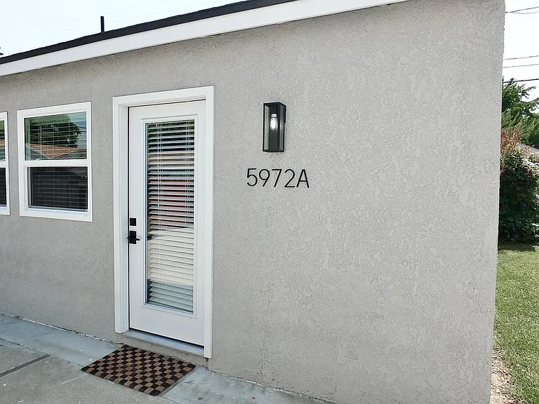 5972 Coke Ave — Photo 1