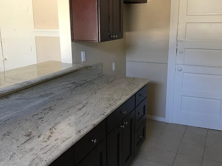 3401 N Mission Rd #8 — Photo 10