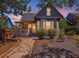 420 Edith Blvd SE, Albuquerque, NM 87102