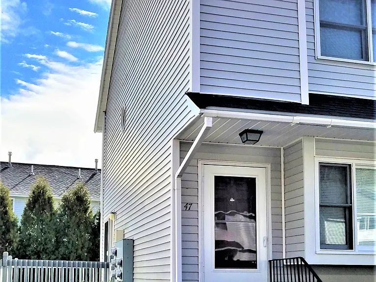 777 Middle Rd #47 — Photo 11