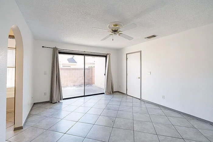 2434 N Palo Hacha Dr — Photo 24
