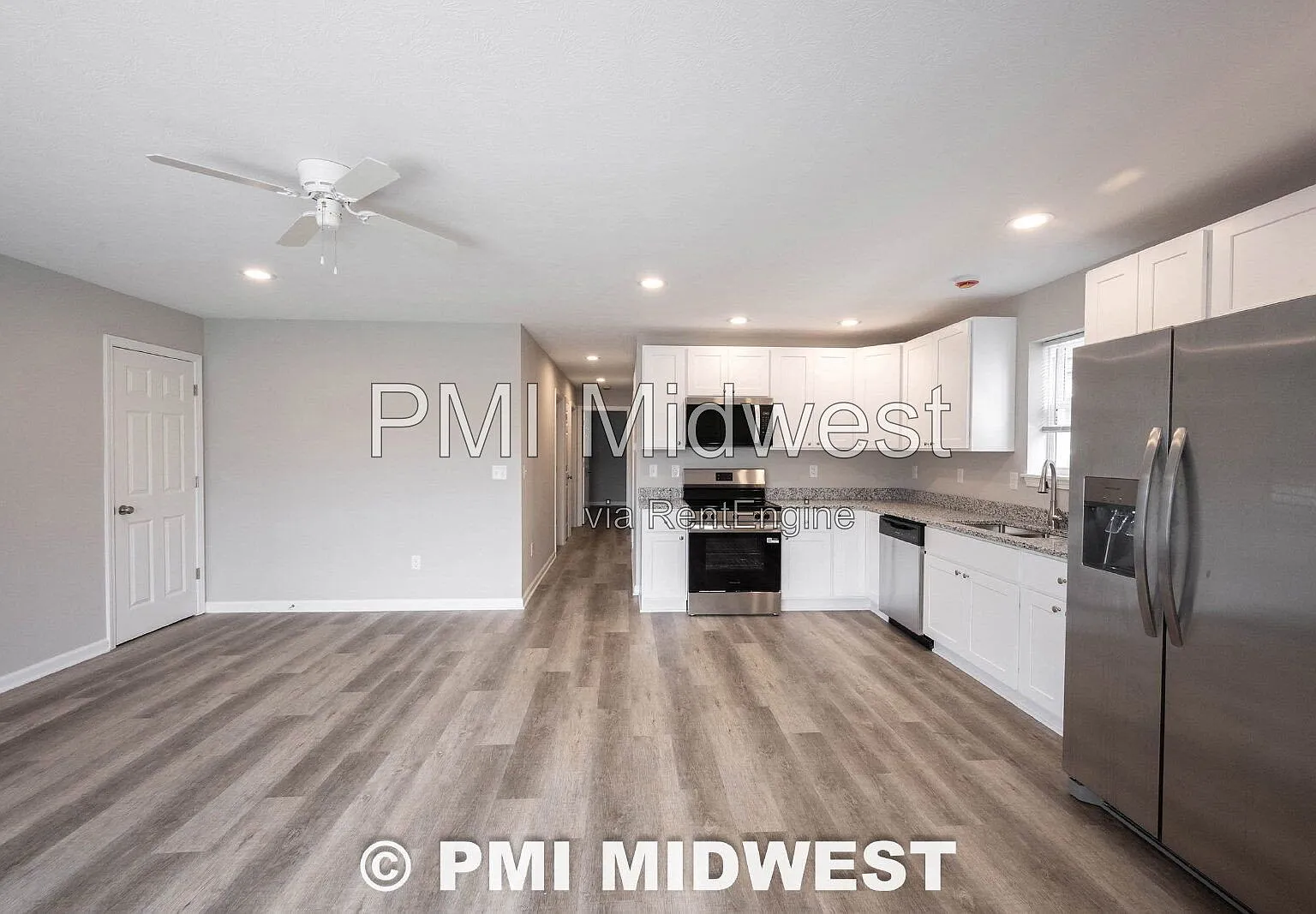 3 bed, 2.0 bath, 1350 sqft, $1,699 — Photo 3