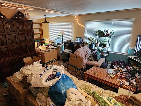2nd image of 1070 Pine Drive