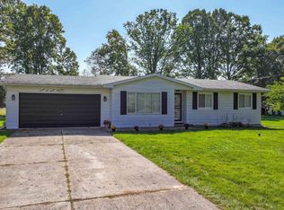 7121 Adelle St, Flushing, MI 48433